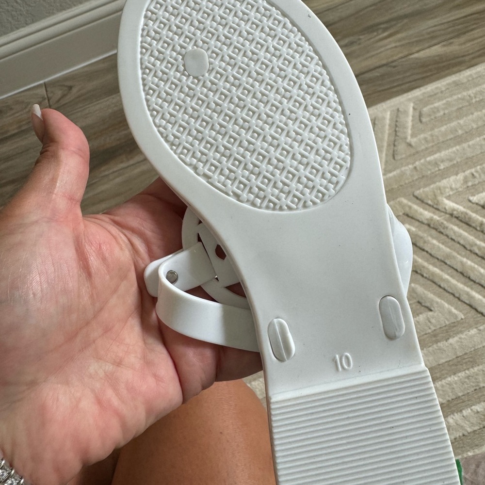 White Women's Flats with Cutout Design - Picture 5 of 7